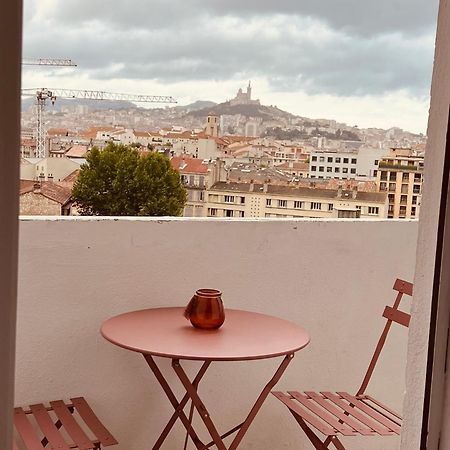 Sublime 2 Pieces Vue Incroyable Mer Et Tout Les Monuments De Marselha Exterior foto